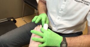 simple toe dressing